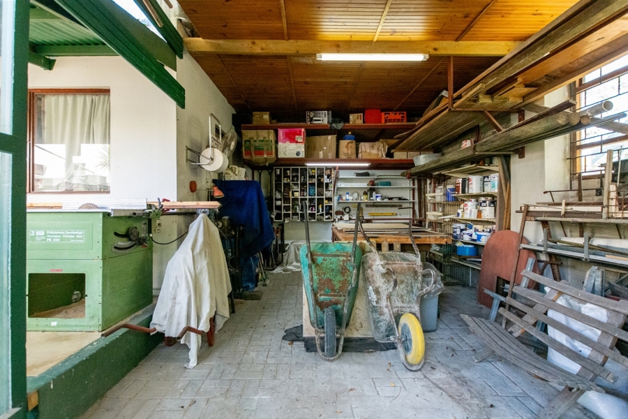 4 Bedroom Property for Sale in Laaiplek Western Cape